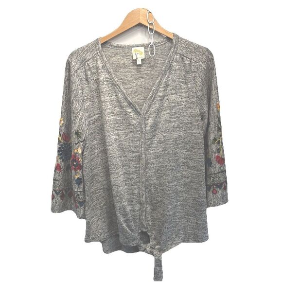Anthropologie Fig & Flower Embroidered Tie‑Front Button Top 2X Gray Boho Sleeve - Picture 1 of 10